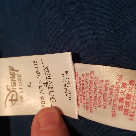 Disney Top - Picture 4 of 5